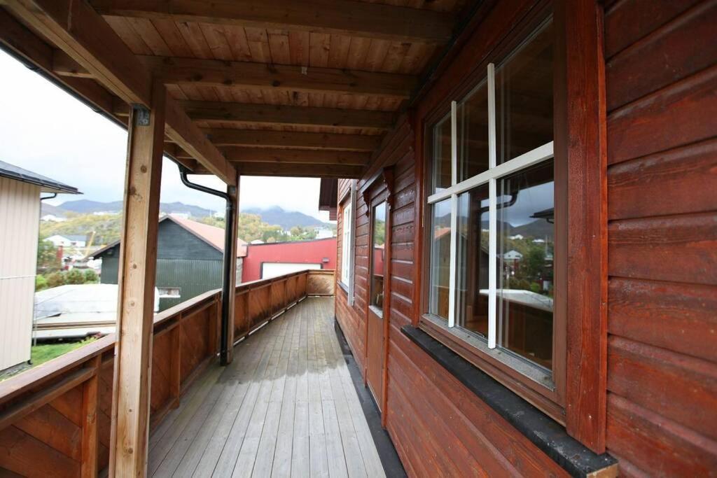 Koselig Hus I Havna Apartment Svolvær Exterior foto