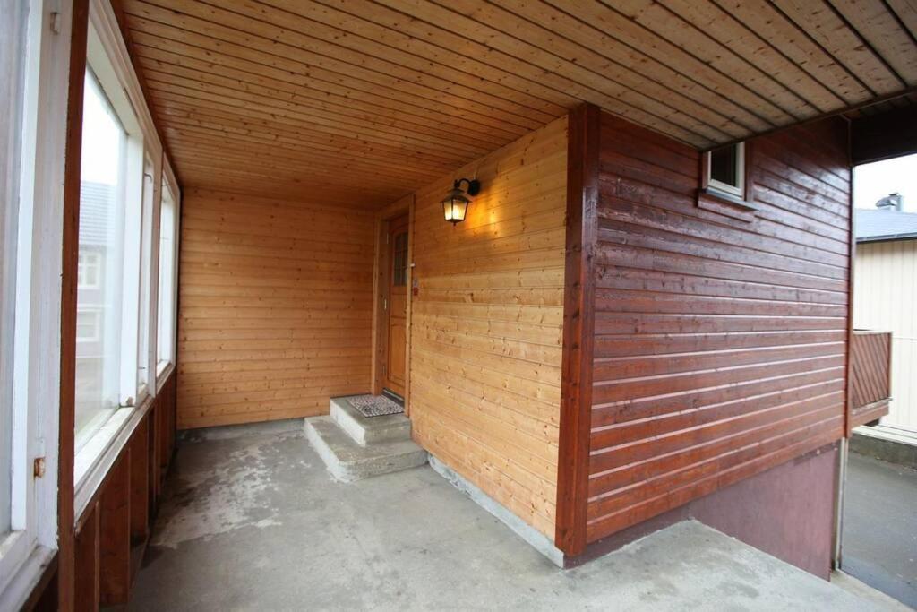 Koselig Hus I Havna Apartment Svolvær Exterior foto